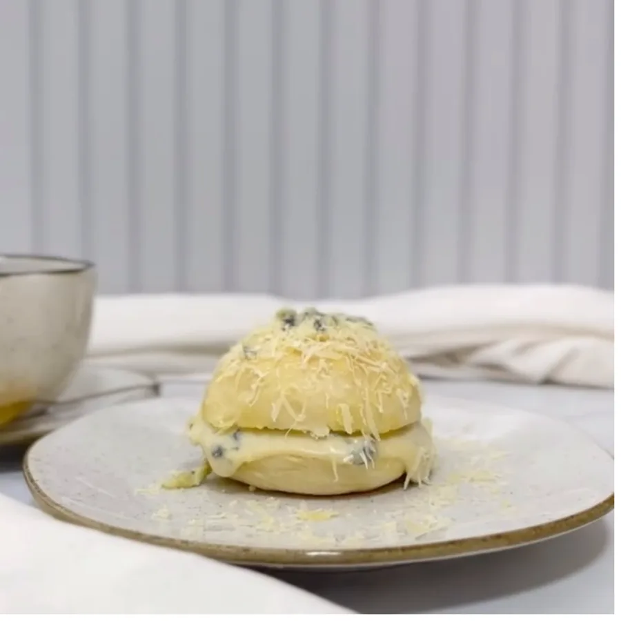 Pãozinho delícia servido em cafeteria